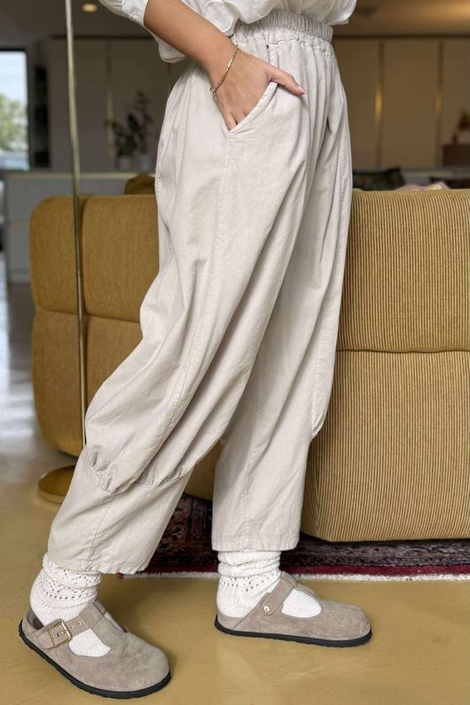 Cooper Needlecord Quirky Cocoon Pant Stone  /14 =